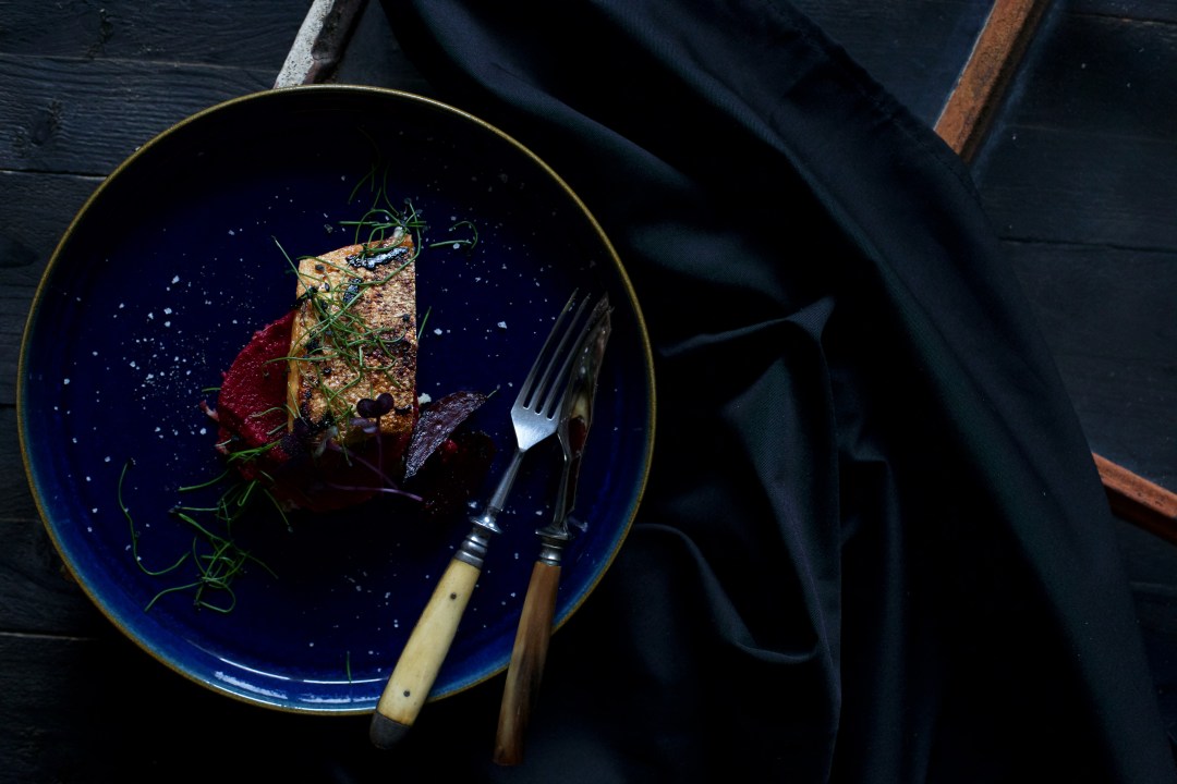 Rote Bete mit Lachs und Kartoffelpuffer