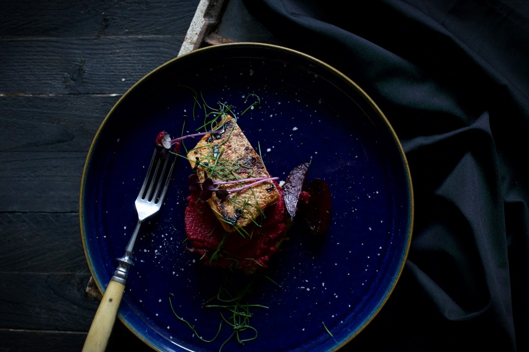 Rote Bete mit Lachs und Kartoffelpuffer
