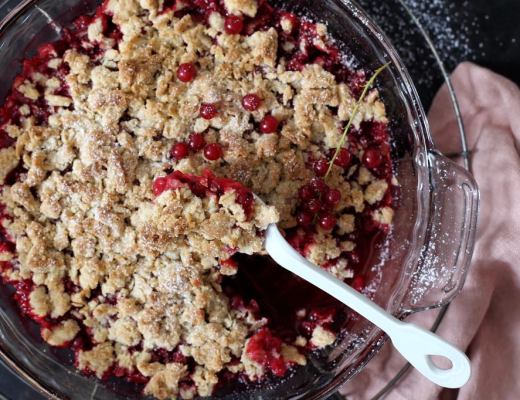 Joahannisbeer-Crumble